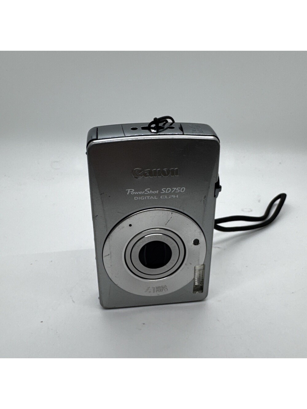 Canon PowerShot SD750 ELPH 7.1 MP Digital Camera Silver Read Desc Bad Screen
